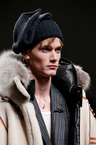 Look 85